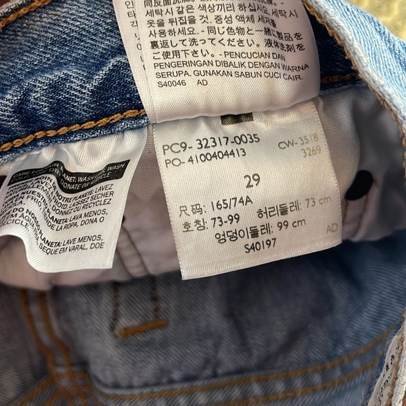 Levis 501 Distressed Buttonfly Jean Shorts Size 29 - Picture 8 of 9